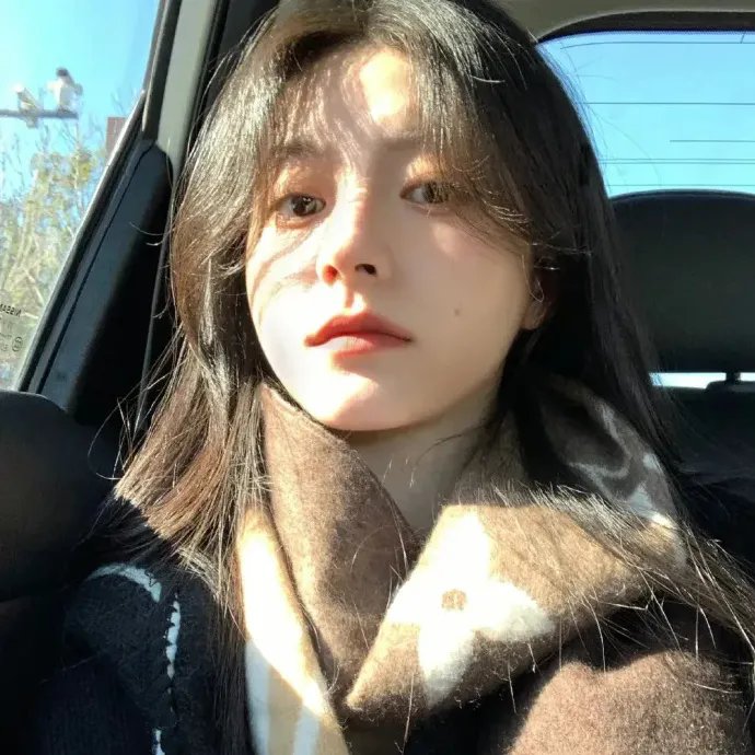 假千金的亿点人脉